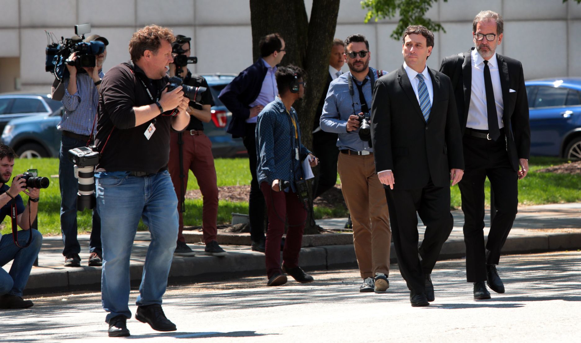 Stenger indicted, arrives for first appearance in federal court